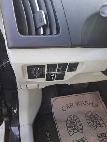 Toyota Prius 2013, 69,600 km - 1.8 l - Bakı