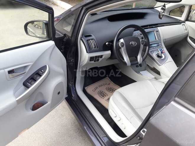 Toyota Prius 2013, 69,600 km - 1.8 l - Bakı