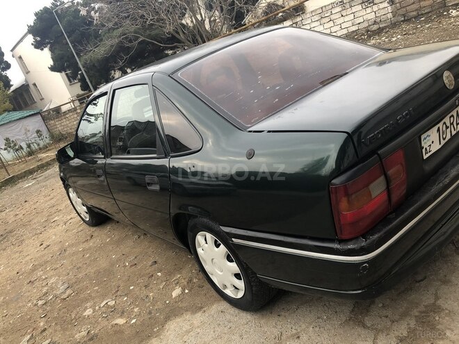 Opel Vectra 1995, 260,000 km - 1.8 l - Bakı