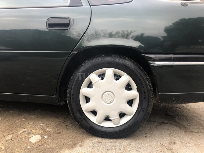 Opel Vectra 1995, 260,000 km - 1.8 l - Bakı
