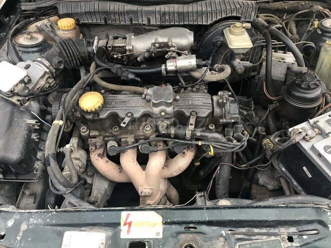 Opel Vectra 1995, 260,000 km - 1.8 l - Bakı