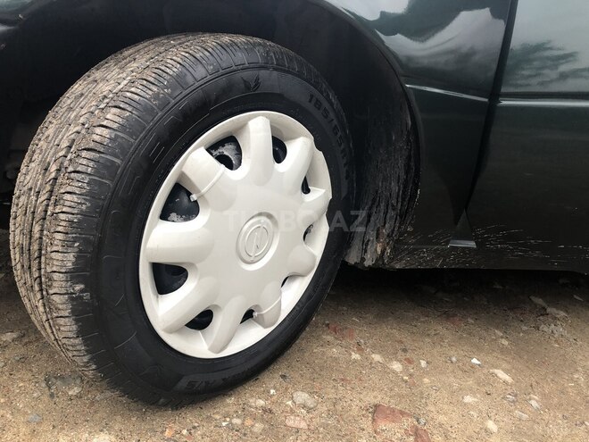 Opel Vectra 1995, 260,000 km - 1.8 l - Bakı