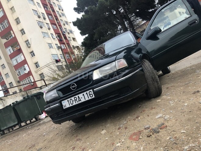 Opel Vectra 1995, 260,000 km - 1.8 l - Bakı