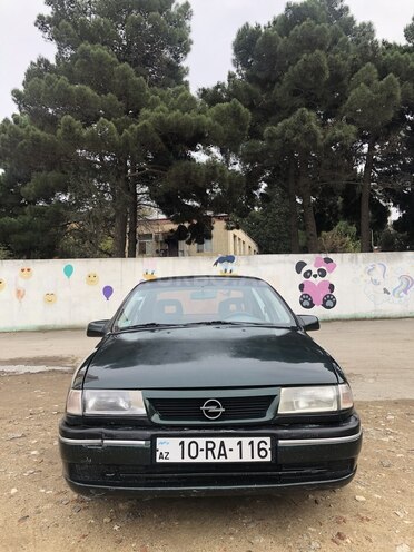 Opel Vectra 1995, 260,000 km - 1.8 l - Bakı