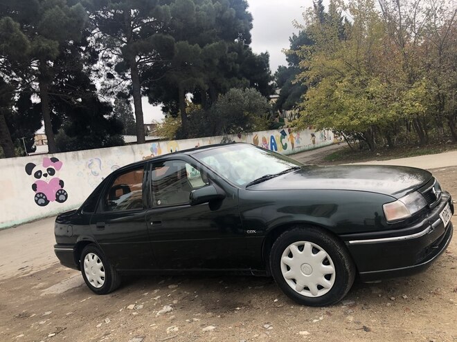Opel Vectra 1995, 260,000 km - 1.8 l - Bakı