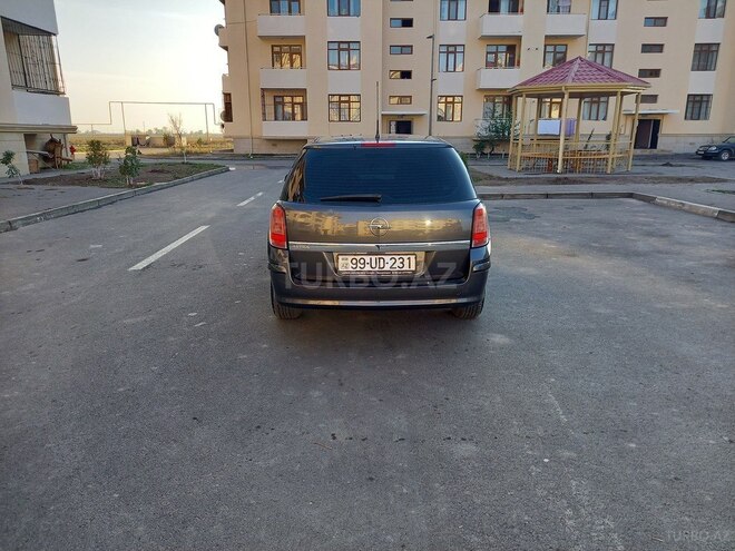 Opel Astra 2010, 280,000 km - 1.4 l - Bakı
