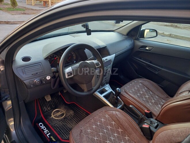 Opel Astra 2010, 280,000 km - 1.4 l - Bakı
