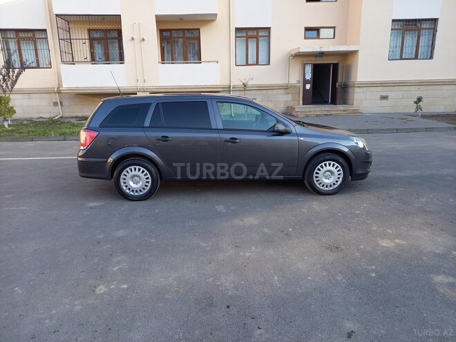 Opel Astra 2010, 280,000 km - 1.4 l - Bakı