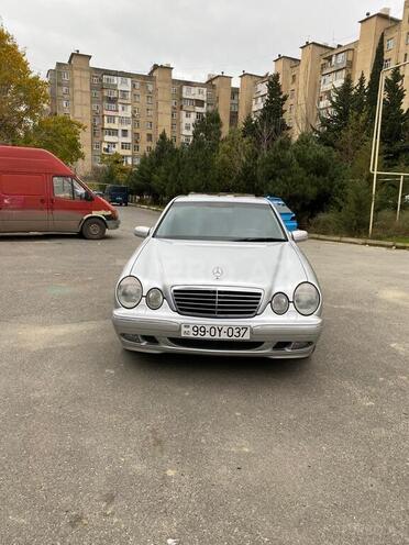 Mercedes E 280 1999, 240,000 km - 2.8 l - Bakı