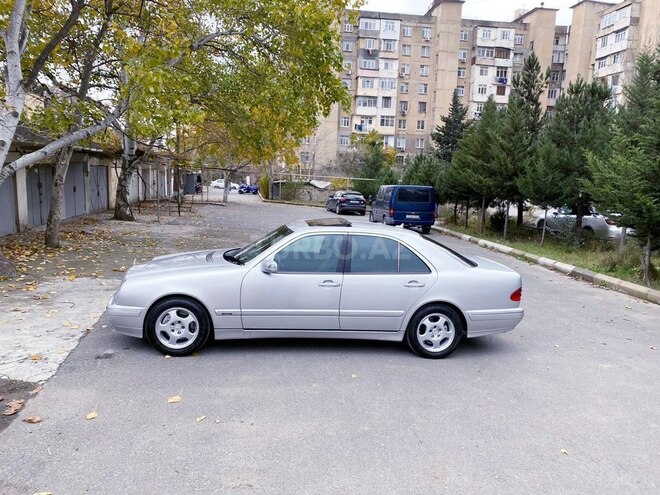 Mercedes E 280 1999, 240,000 km - 2.8 l - Bakı
