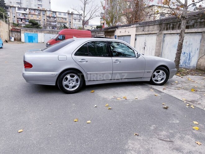 Mercedes E 280 1999, 240,000 km - 2.8 l - Bakı
