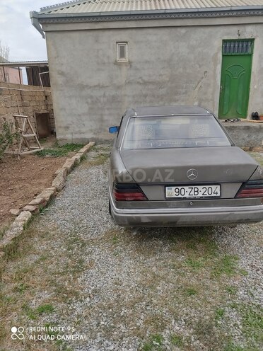 Mercedes E 250 1991, 403,048 km - 0.3 l - Bakı