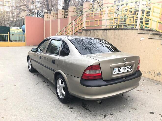 Opel Vectra 1996, 294,000 km - 1.6 l - Bakı