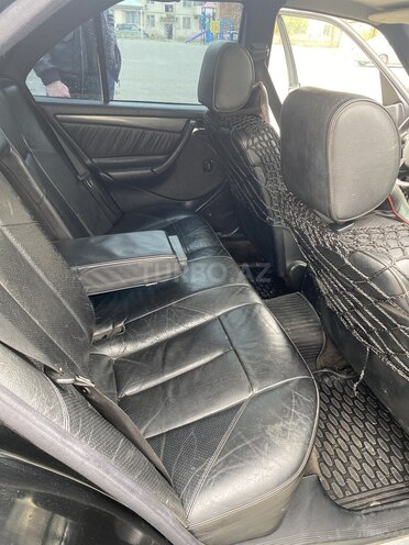 Mercedes C 230 1999, 265,177 km - 2.3 l - Bakı