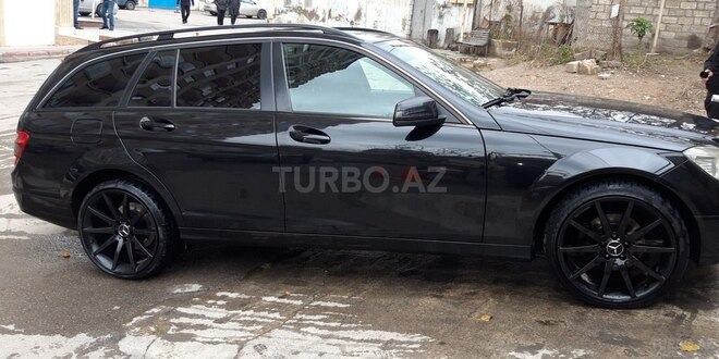 Mercedes C 220 2009, 270,000 km - 2.2 л - Bakı