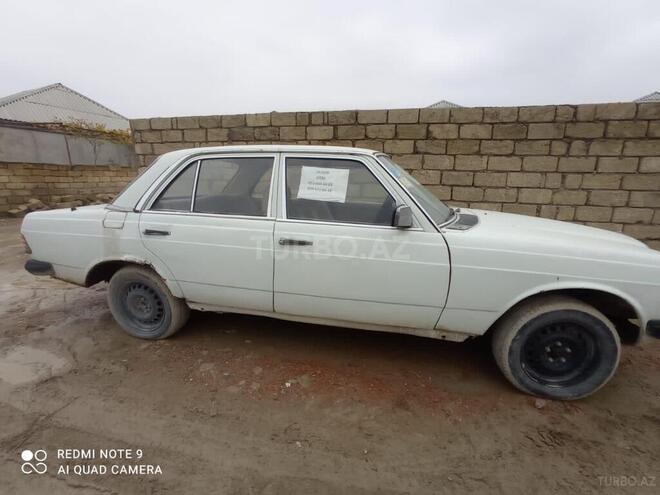 Mercedes E 230 1978, 46,000 km - 0.3 l - Bakı
