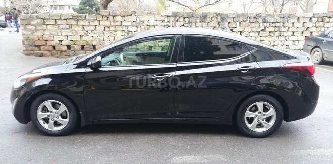 Hyundai Elantra 2015, 131,456 km - 1.8 l - Bakı
