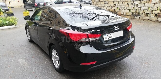 Hyundai Elantra 2015, 131,456 km - 1.8 l - Bakı