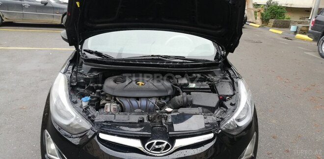 Hyundai Elantra 2015, 131,456 km - 1.8 l - Bakı