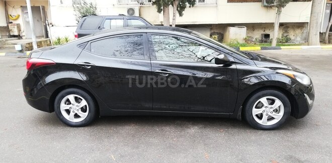 Hyundai Elantra 2015, 131,456 km - 1.8 l - Bakı