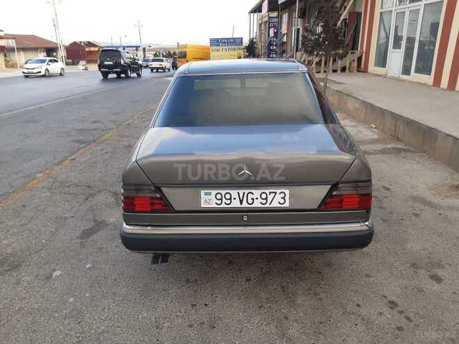 Mercedes E 300 1991, 300,000 km - 3.0 л - Bakı