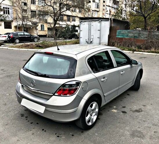 Opel Astra 2007, 157,000 km - 1.4 л - Bakı