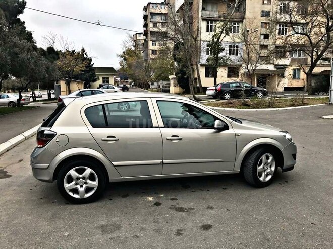 Opel Astra 2007, 157,000 km - 1.4 л - Bakı