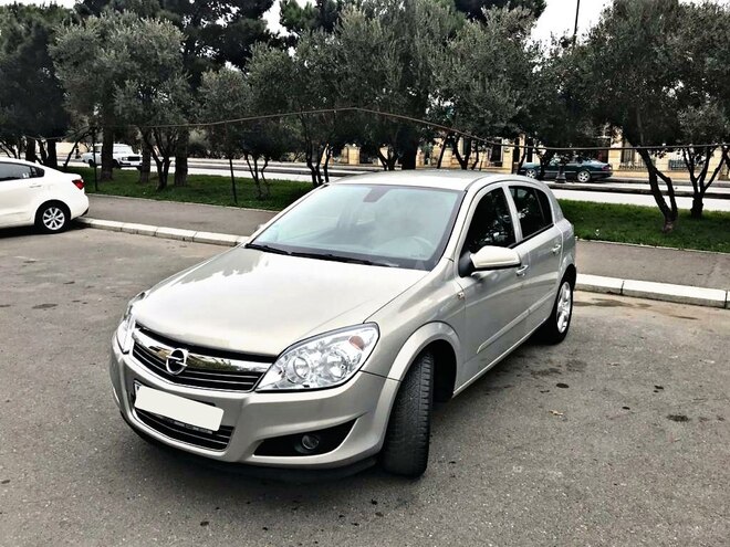 Opel Astra 2007, 157,000 km - 1.4 л - Bakı