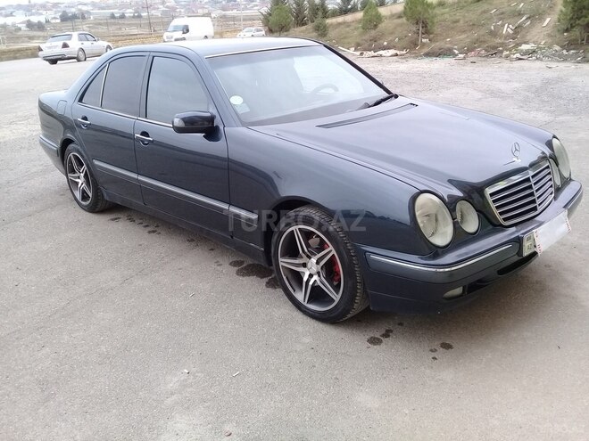 Mercedes E 240 2000, 345,000 km - 2.4 л - Bakı