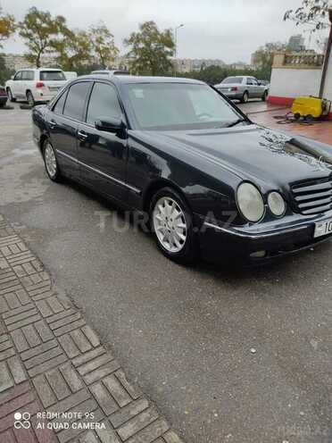 Mercedes E 240 2000, 301,000 km - 2.4 л - Bakı