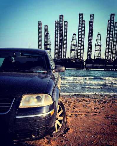 Volkswagen Passat 2001, 215,700 km - 1.8 л - Bakı