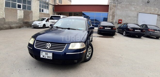 Volkswagen Passat 2001, 215,700 km - 1.8 л - Bakı