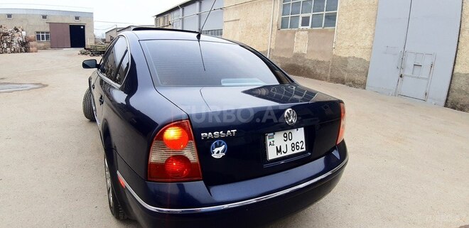 Volkswagen Passat 2001, 215,700 km - 1.8 л - Bakı