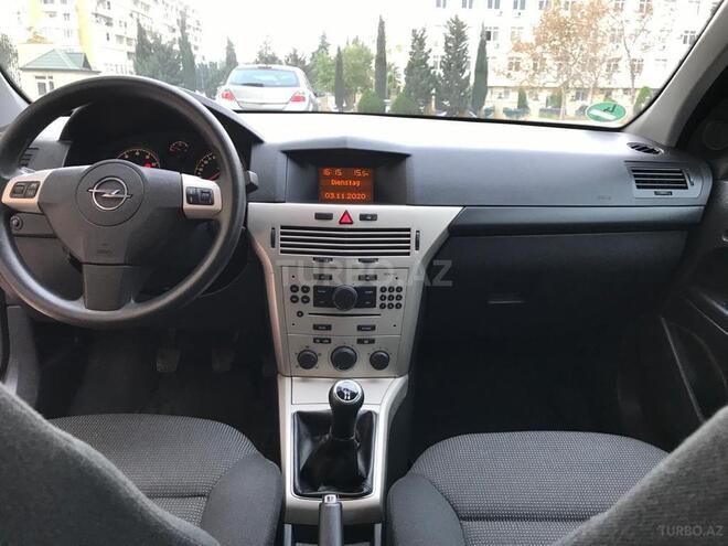 Opel Astra 2007, 157,000 km - 1.4 л - Bakı
