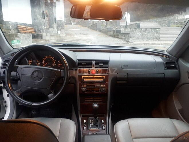 Mercedes C 230 1997, 119,000 km - 2.3 l - Şəki
