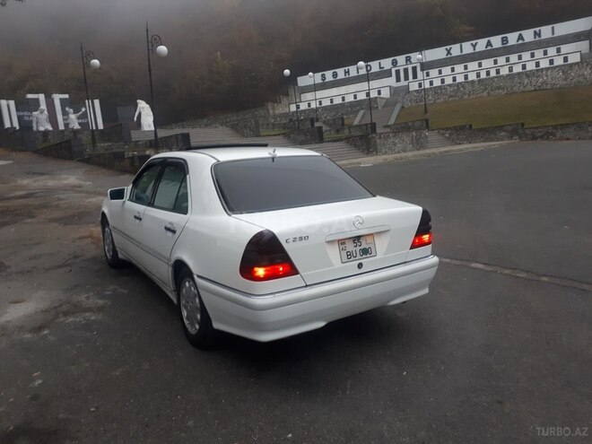 Mercedes C 230 1997, 119,000 km - 2.3 l - Şəki