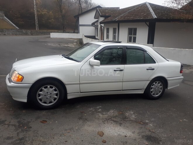 Mercedes C 230 1997, 119,000 km - 2.3 l - Şəki
