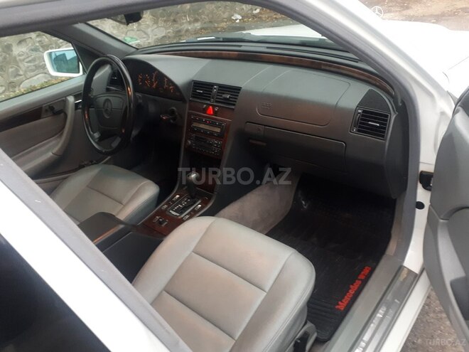 Mercedes C 230 1997, 119,000 km - 2.3 l - Şəki
