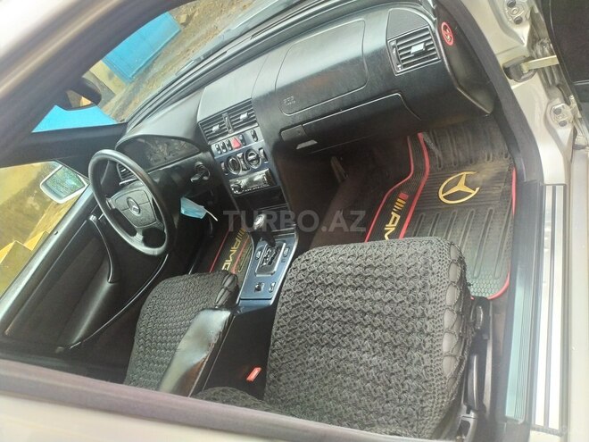 Mercedes C 220 1999, 301,300 km - 2.2 l - Masallı