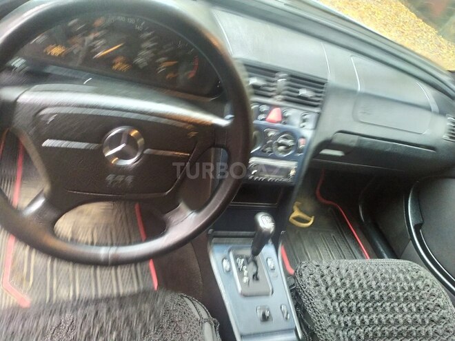 Mercedes C 220 1999, 301,300 km - 2.2 l - Masallı