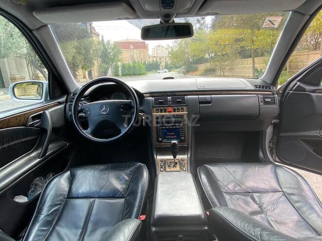 Mercedes E 220 1999, 308,800 km - 2.2 л - Bakı
