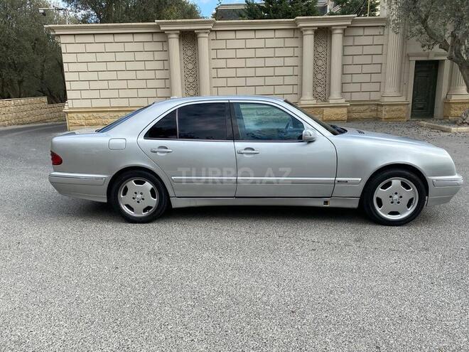 Mercedes E 220 1999, 308,800 km - 2.2 л - Bakı