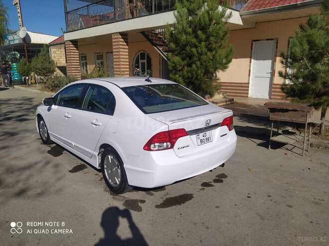 Honda Civic 2009, 178,000 km - 1.3 l - Quba