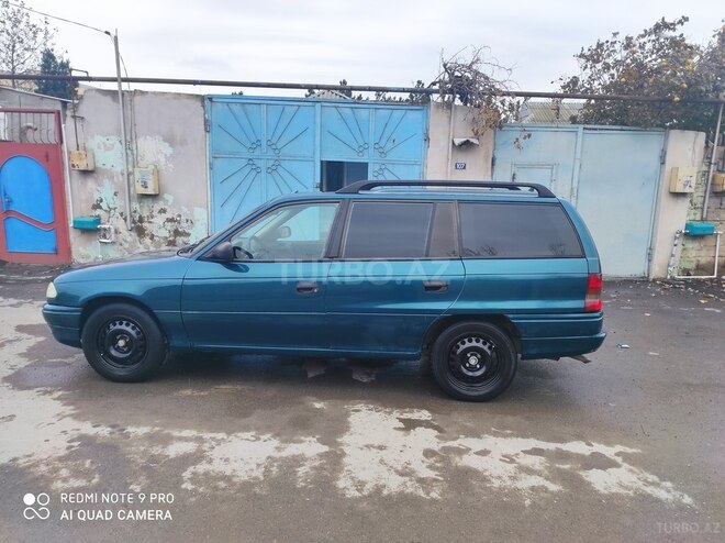 Opel Astra 1996, 450,000 km - 1.8 l - Bakı