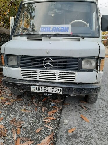 Mercedes 208 D 1990, 357,000 km - 2.3 л - Balakən