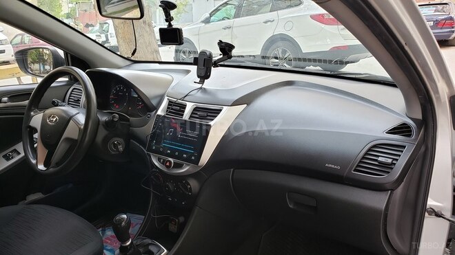 Hyundai Accent 2014, 138,000 km - 1.4 л - Bakı
