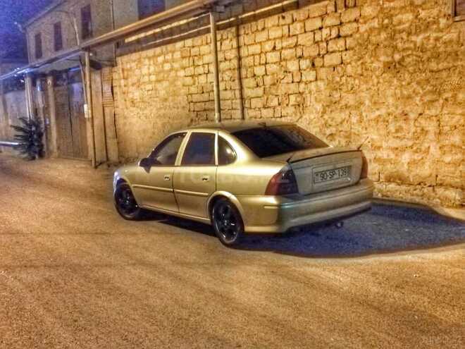 Opel Vectra 1999, 500,000 km - 1.6 l - Bakı
