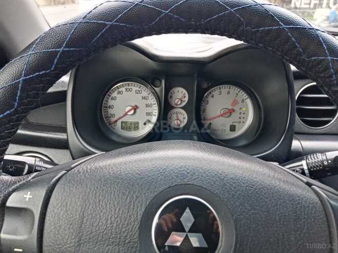 Mitsubishi Airtrek 2002, 332,222 km - 2.0 l - Bakı