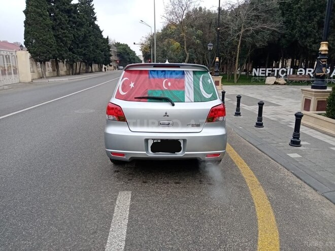 Mitsubishi Airtrek 2002, 332,222 km - 2.0 l - Bakı