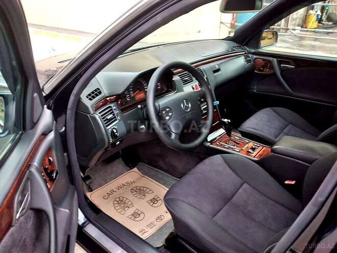 Mercedes E 240 2000, 213,000 km - 2.6 l - Bakı